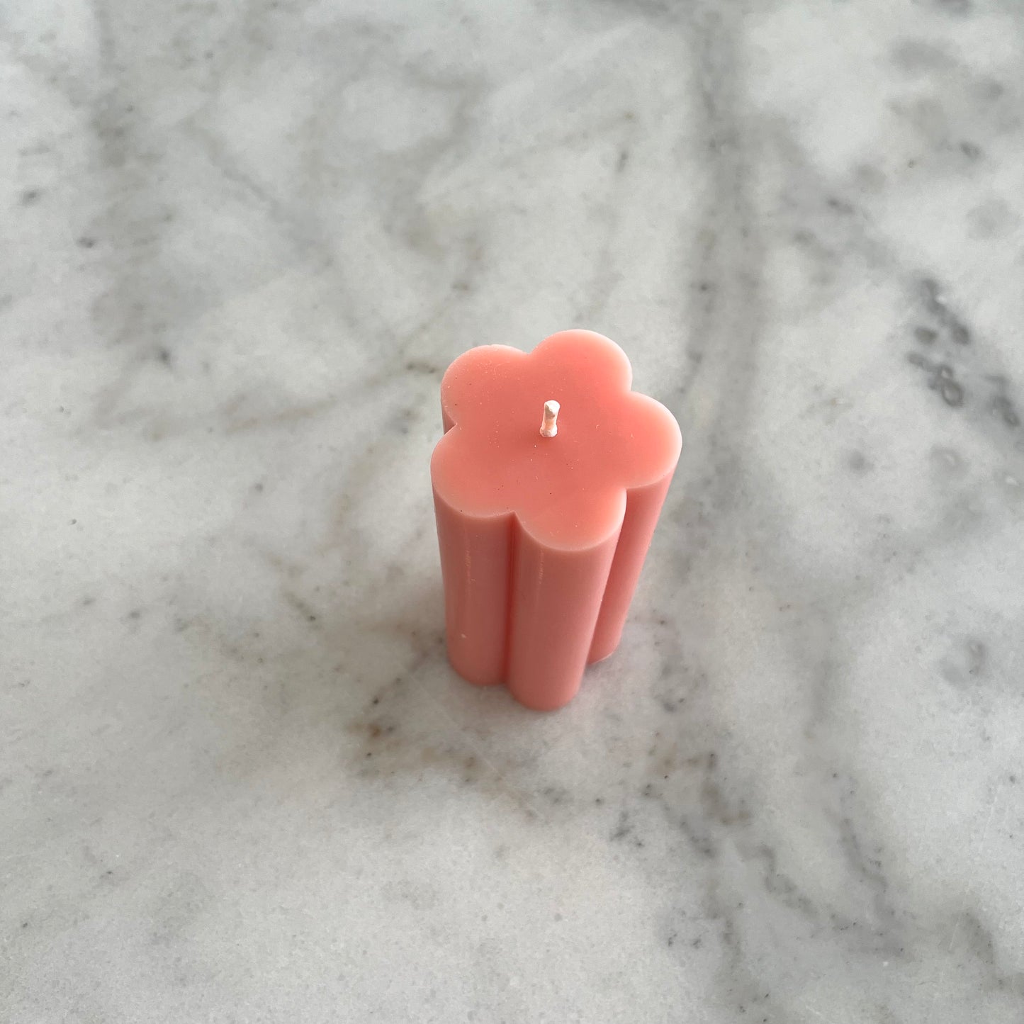 The Daisy Candle